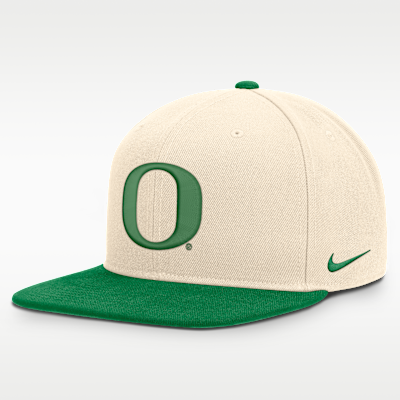 Oregon Campus Prep Men's Nike Dri-FIT College Adjustable Hat. Nike.com